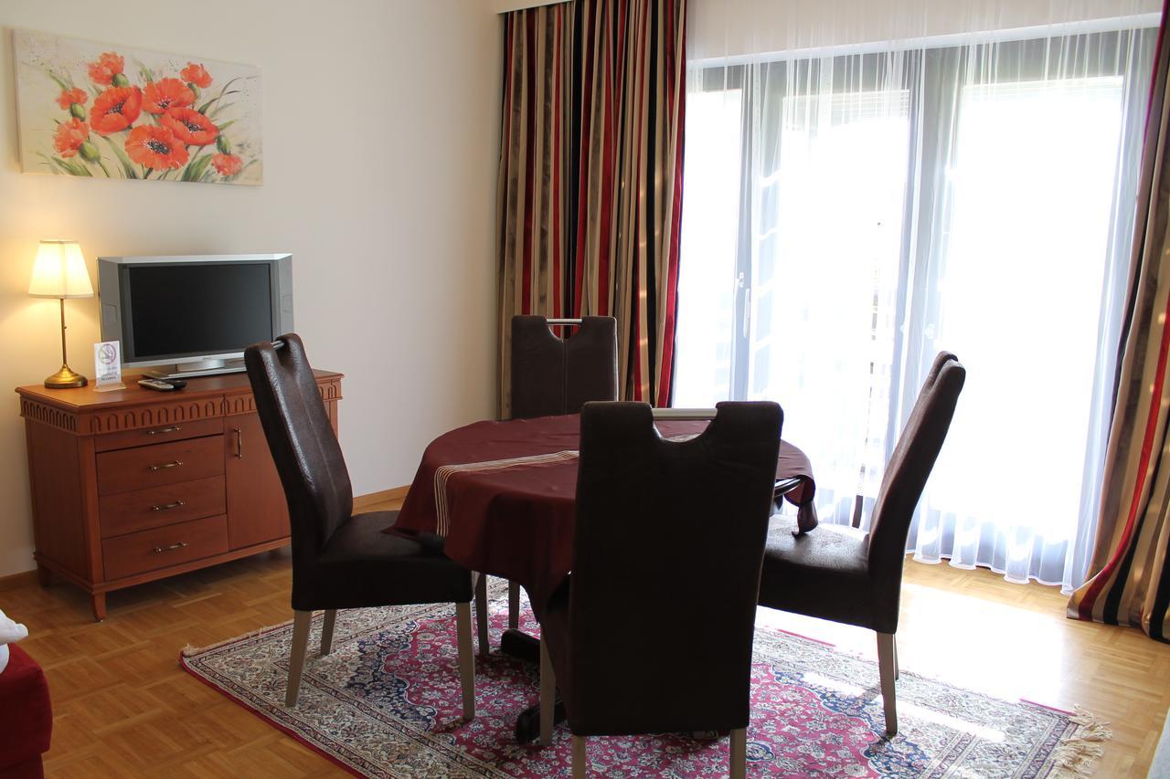 Aurelius Pension Baden Bagian luar foto