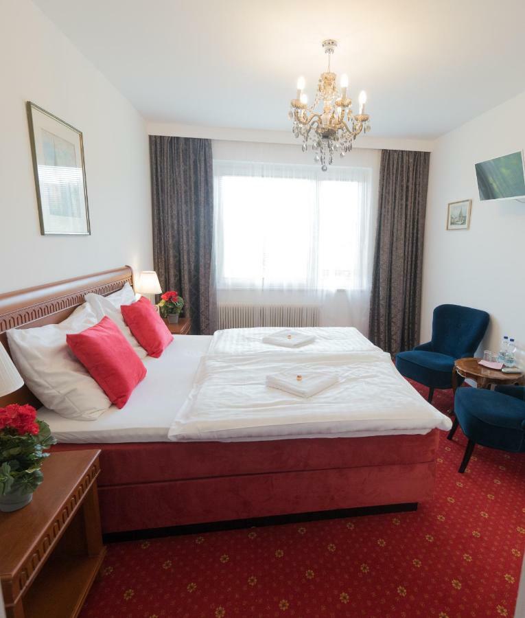 Aurelius Pension Baden Bagian luar foto