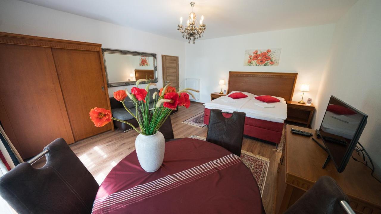 Aurelius Pension Baden Bagian luar foto